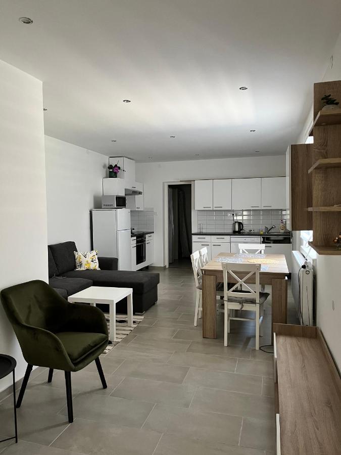 Apartmán Feszek Vendeghaz *